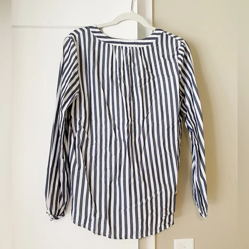 Old Navy | White and Blue Striped Blouse | M - Picture 2 of 4